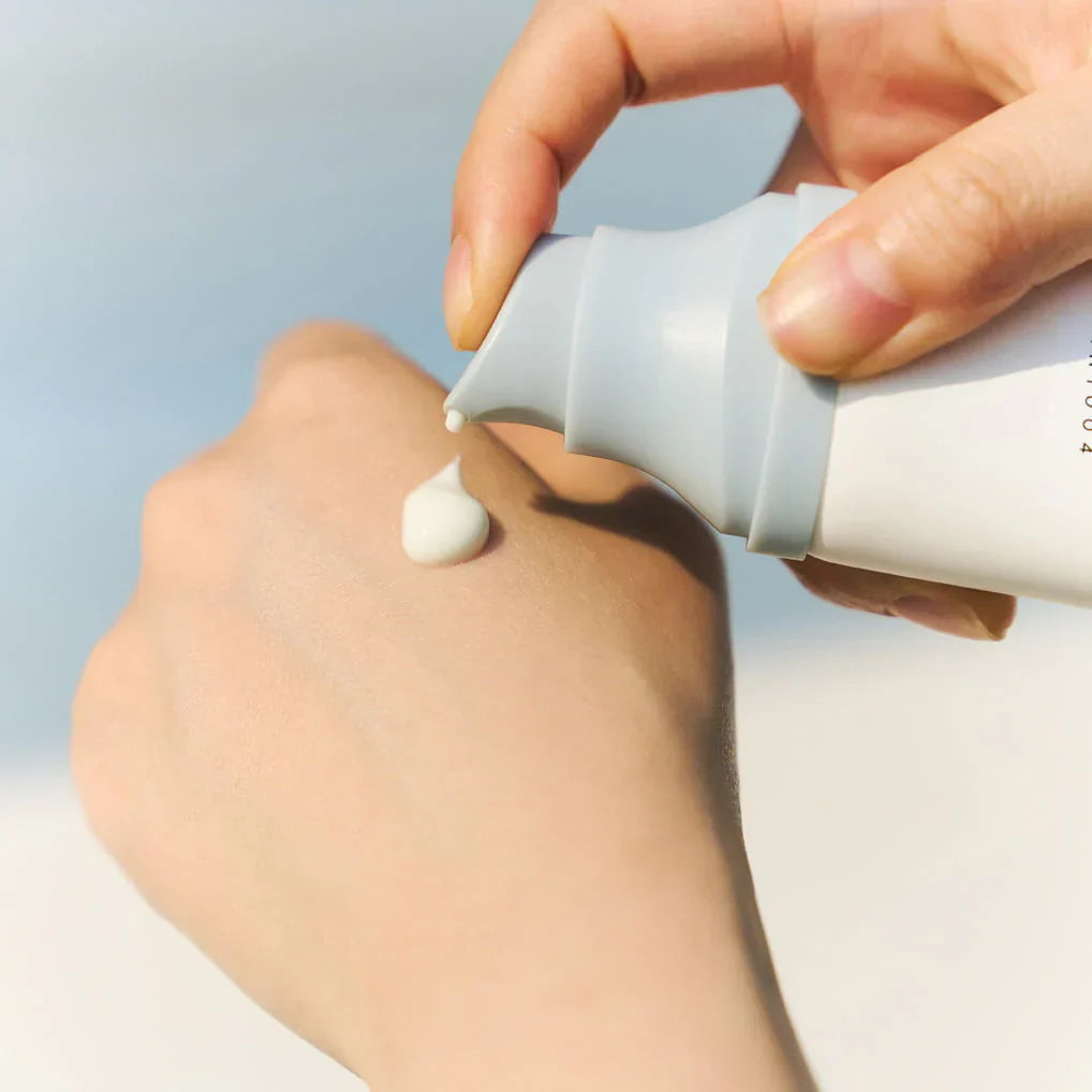 sunscreem

skin1004 madagascar centella hyalu-cica water-fit sun serum

SKIN1004 - Protetor Solar Madagascar Centella Hyalu-Cica Water-Fit SN Serum SPF50+ PA++++ 50ml

protetor solar skin1004

